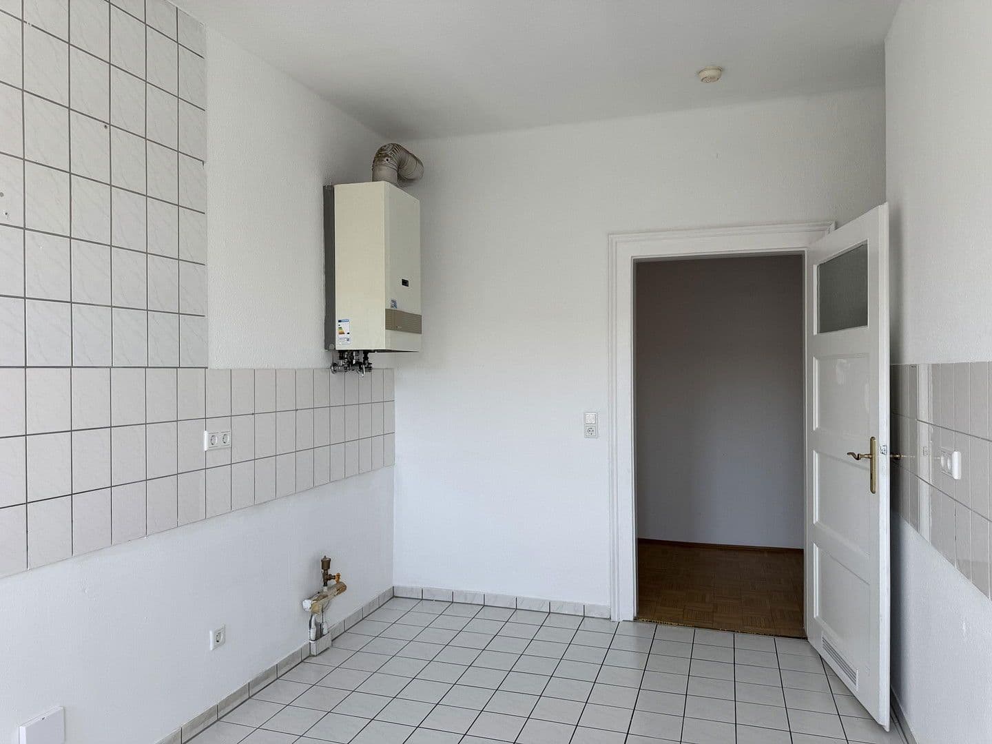 Pronájem bytu 4+1 138 m², Mannheim, Bádensko-Württembersko Pronájem bytu 4+1 138 m², Mannheim, Bádensko-Württembersko