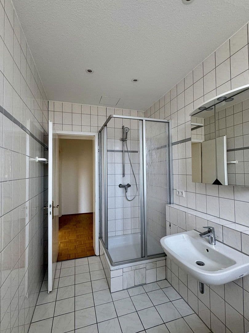 Pronájem bytu 4+1 138 m², Mannheim, Bádensko-Württembersko Pronájem bytu 4+1 138 m², Mannheim, Bádensko-Württembersko