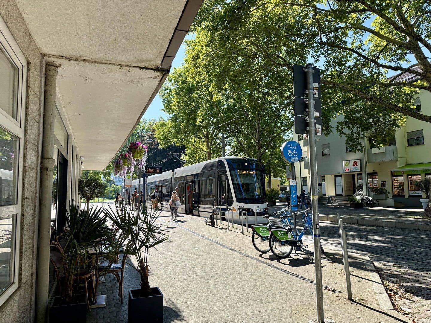 Pronájem bytu 4+1 138 m², Mannheim, Bádensko-Württembersko Pronájem bytu 4+1 138 m², Mannheim, Bádensko-Württembersko