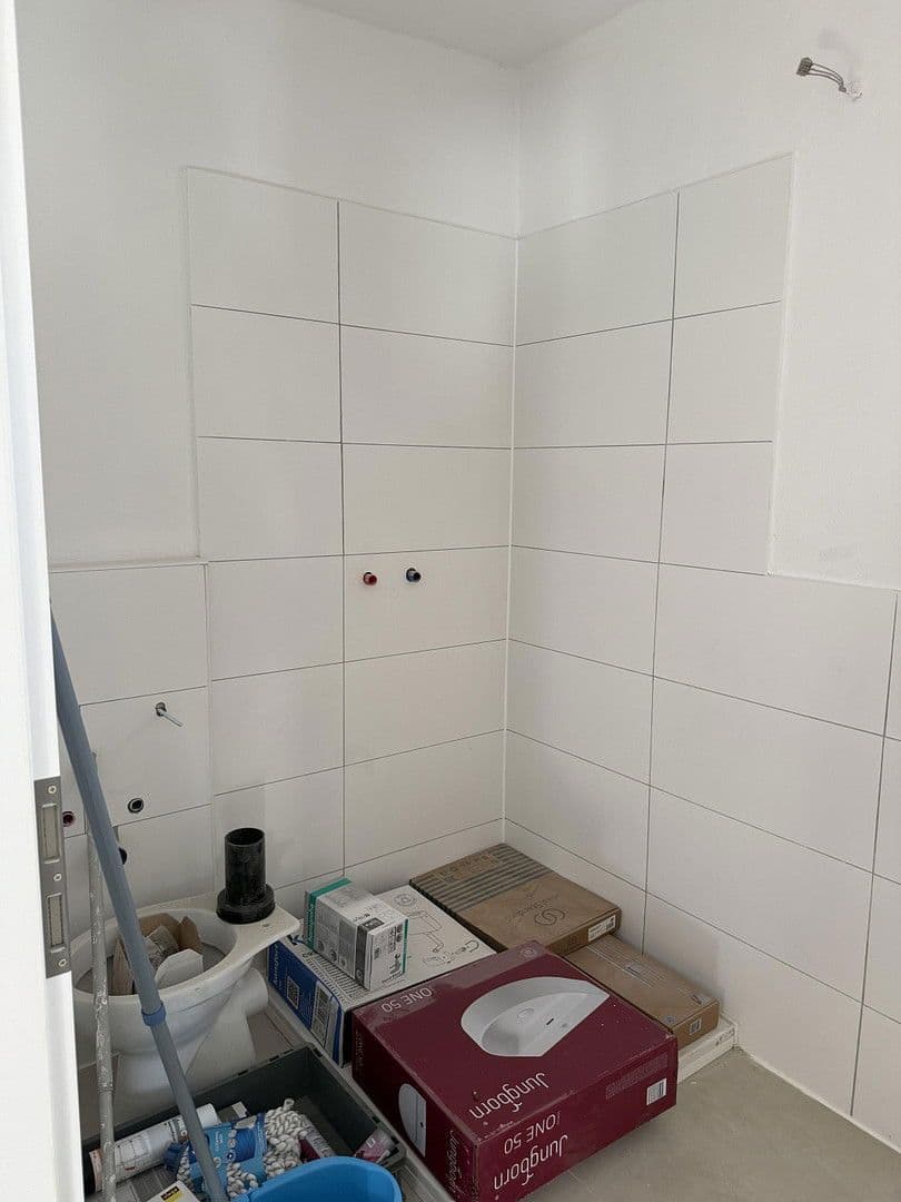 Pronájem bytu 3+1 100 m², Friedich-Ebert-Str.61, Osthofen, Porýní-Falc Pronájem bytu 3+1 100 m², Friedich-Ebert-Str.61, Osthofen, Porýní-Falc