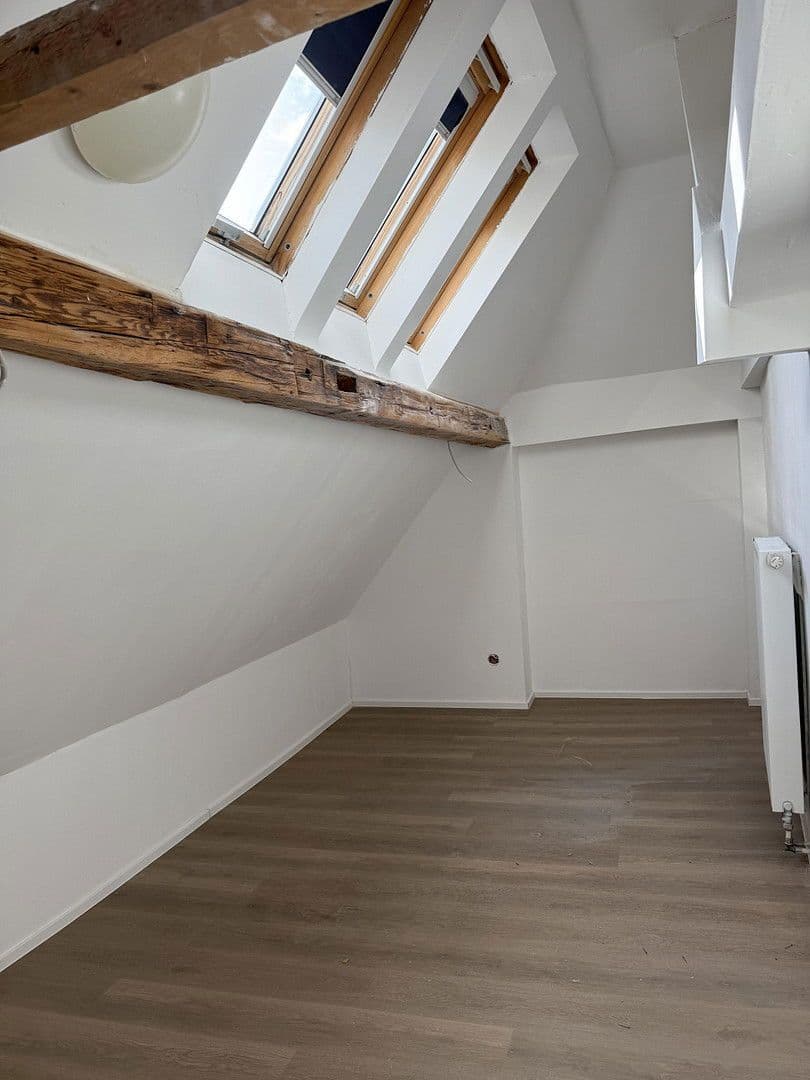 Pronájem bytu 3+1 100 m², Friedich-Ebert-Str.61, Osthofen, Porýní-Falc Pronájem bytu 3+1 100 m², Friedich-Ebert-Str.61, Osthofen, Porýní-Falc