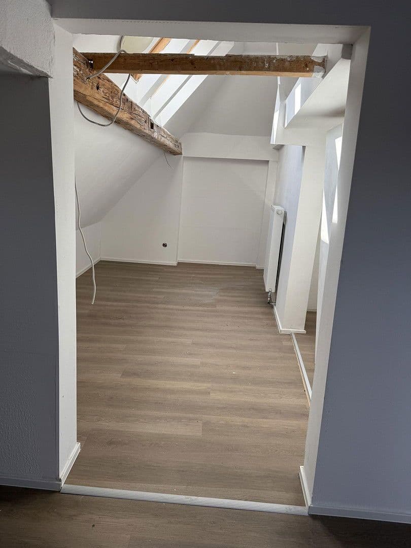 Pronájem bytu 3+1 100 m², Friedich-Ebert-Str.61, Osthofen, Porýní-Falc Pronájem bytu 3+1 100 m², Friedich-Ebert-Str.61, Osthofen, Porýní-Falc