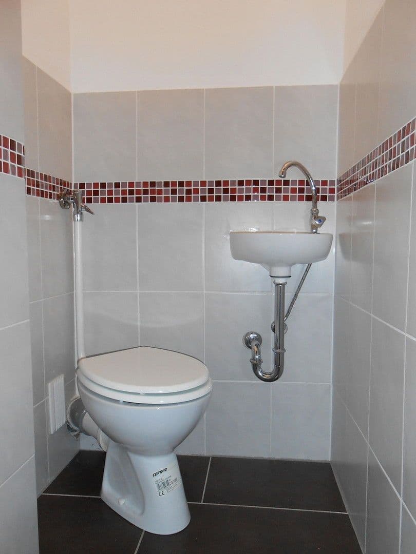 Pronájem bytu 3+1 100 m², Kampstr. 17a, Nordrhein-Westfalen - Mülheim (Ruhr), Severní Porýní-Vestfálsko Pronájem bytu 3+1 100 m², Kampstr. 17a, Nordrhein-Westfalen - Mülheim (Ruhr), Severní Porýní-Vestfálsko