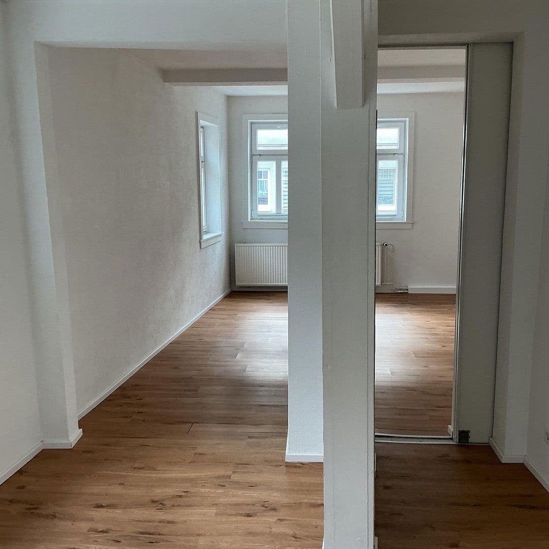 Pronájem bytu 1+1 55 m², Stadelstraße 1, Suhl, Durynsko Pronájem bytu 1+1 55 m², Stadelstraße 1, Suhl, Durynsko