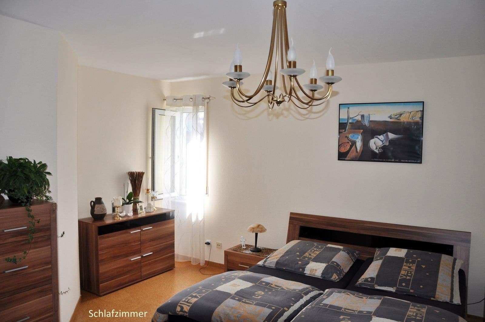 Pronájem domu 146 m², pozemek 200 m², Rothlindenstr. 17a, Schwandorf, Bavorsko Pronájem domu 146 m², pozemek 200 m², Rothlindenstr. 17a, Schwandorf, Bavorsko