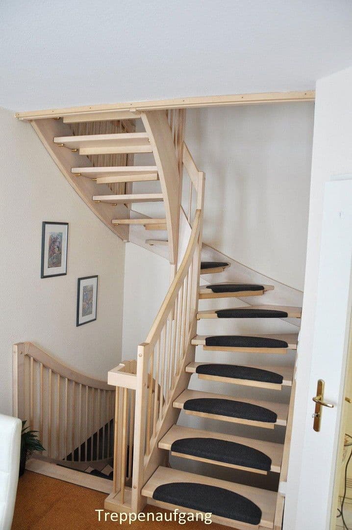 Pronájem domu 146 m², pozemek 200 m², Rothlindenstr. 17a, Schwandorf, Bavorsko Pronájem domu 146 m², pozemek 200 m², Rothlindenstr. 17a, Schwandorf, Bavorsko