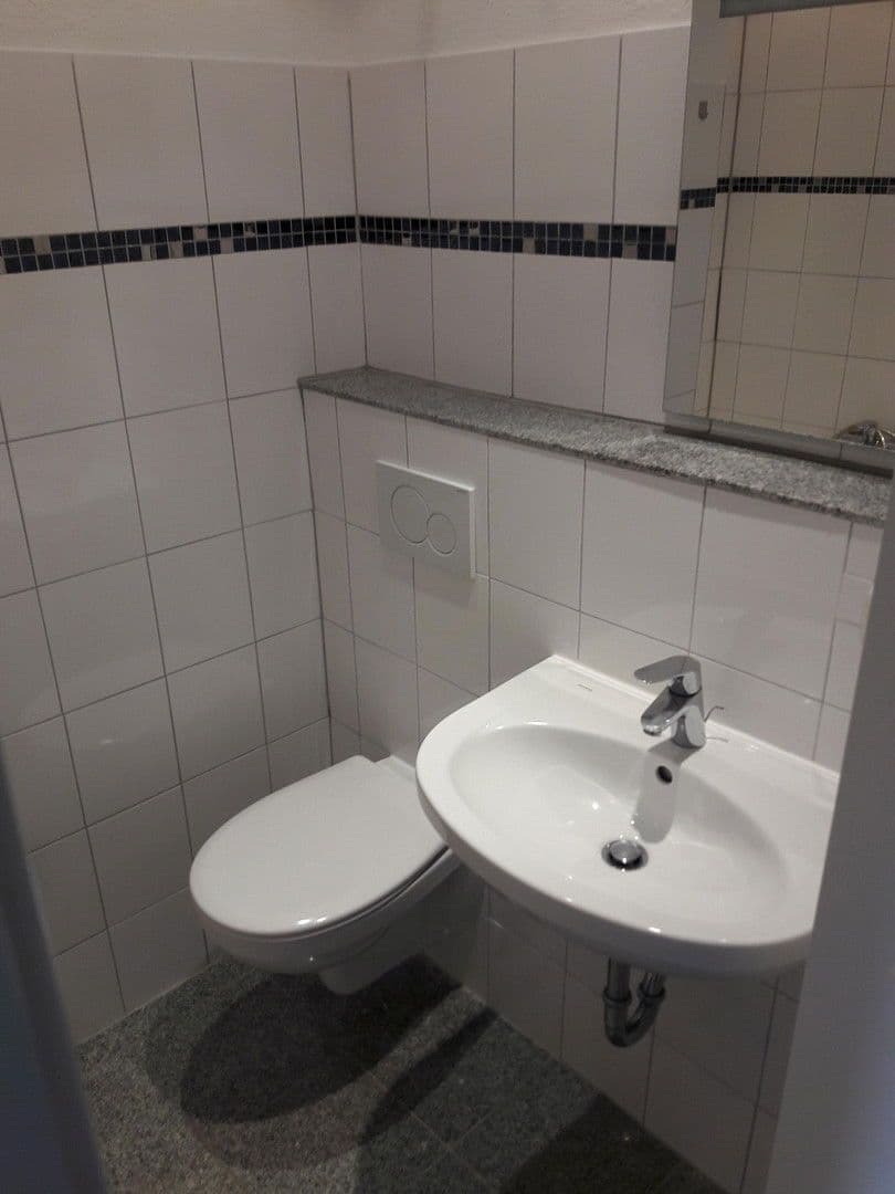 Pronájem bytu 1+1 26 m², Frankfurt am Main, Hessen Pronájem bytu 1+1 26 m², Frankfurt am Main, Hessen