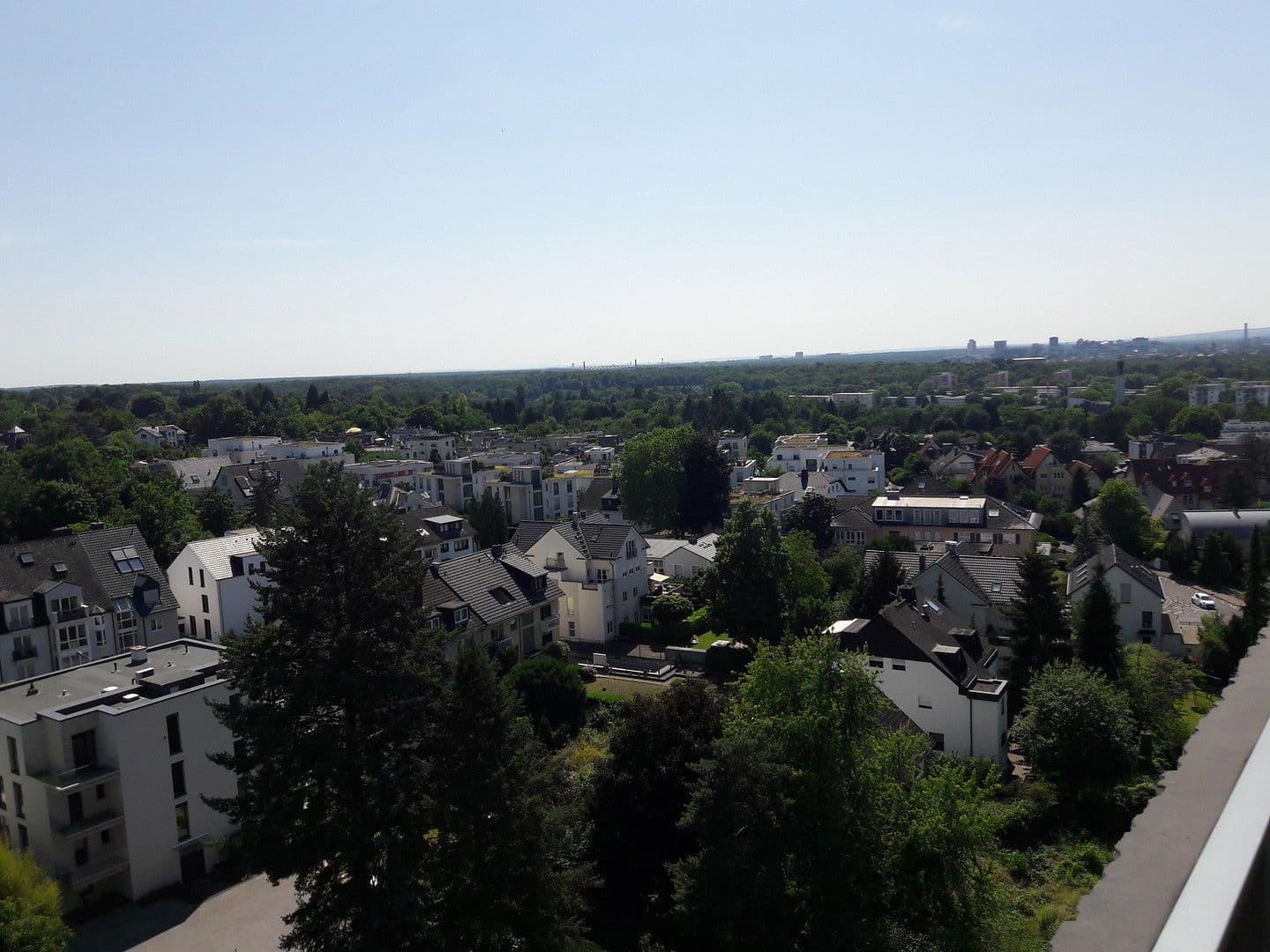 Pronájem bytu 1+1 26 m², Frankfurt am Main, Hessen Pronájem bytu 1+1 26 m², Frankfurt am Main, Hessen