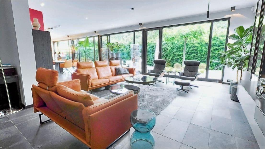 Prodej domu 362 m², pozemek 1.325 m², Muenster, Severní Porýní-Vestfálsko Prodej domu 362 m², pozemek 1.325 m², Muenster, Severní Porýní-Vestfálsko