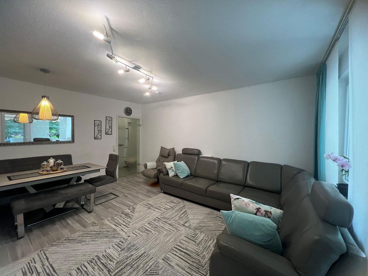 Prodej bytu 3+1 67 m², Rotterdamer Str. 17, Köln, Severní Porýní-Vestfálsko Prodej bytu 3+1 67 m², Rotterdamer Str. 17, Köln, Severní Porýní-Vestfálsko