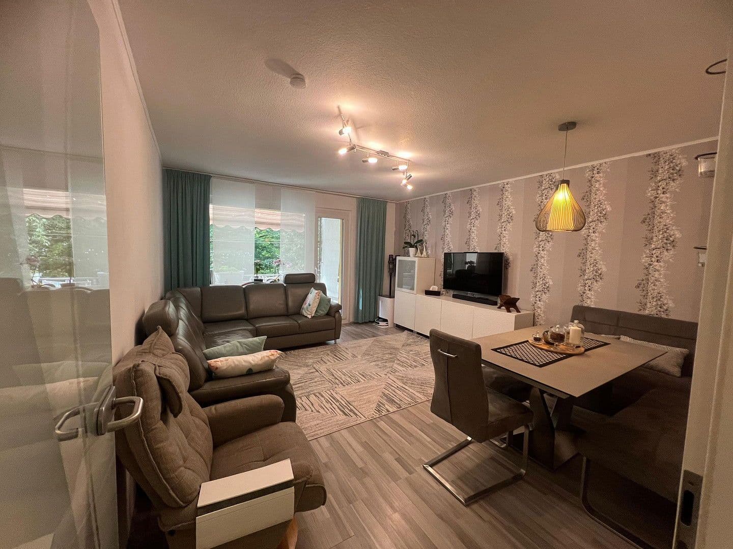 Prodej bytu 3+1 67 m², Rotterdamer Str. 17, Köln, Severní Porýní-Vestfálsko Prodej bytu 3+1 67 m², Rotterdamer Str. 17, Köln, Severní Porýní-Vestfálsko