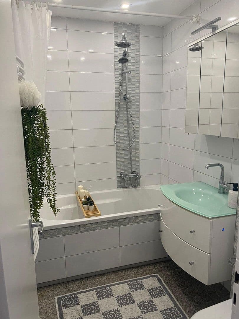 Prodej bytu 3+1 67 m², Rotterdamer Str. 17, Köln, Severní Porýní-Vestfálsko Prodej bytu 3+1 67 m², Rotterdamer Str. 17, Köln, Severní Porýní-Vestfálsko