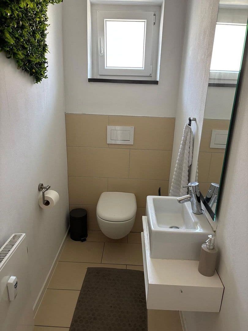 Pronájem bytu 4+kk 108 m², Rheinauer Str. 34, Brühl, Bádensko-Württembersko Pronájem bytu 4+kk 108 m², Rheinauer Str. 34, Brühl, Bádensko-Württembersko