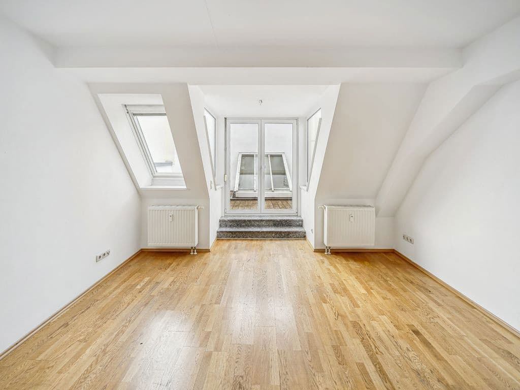 Pronájem bytu 3+1 117 m², Augsburg, Bavorsko Pronájem bytu 3+1 117 m², Augsburg, Bavorsko