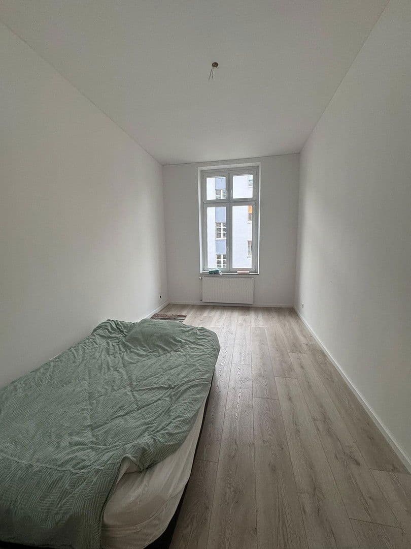 Pronájem bytu 3+1 105 m², Märkische Str. 40, Düsseldorf, Severní Porýní-Vestfálsko Pronájem bytu 3+1 105 m², Märkische Str. 40, Düsseldorf, Severní Porýní-Vestfálsko