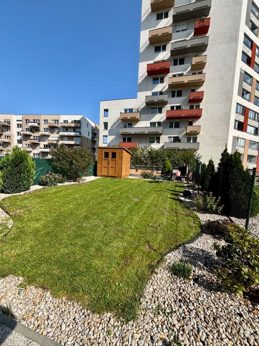 Pronájem bytu 2+kk 62 m², Modenská, Praha, Praha Pronájem bytu 2+kk 62 m², Modenská, Praha, Praha