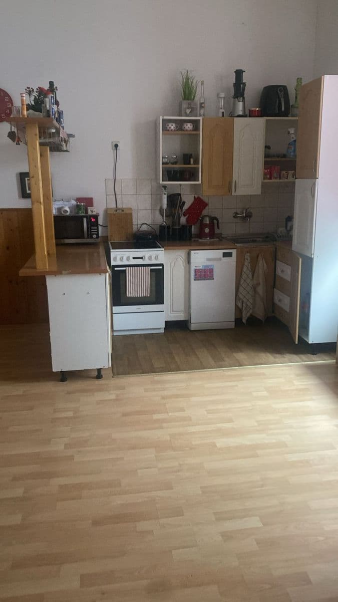 Pronájem bytu 3+kk 66 m², Husova, Jeseník, Olomoucký kraj Pronájem bytu 3+kk 66 m², Husova, Jeseník, Olomoucký kraj