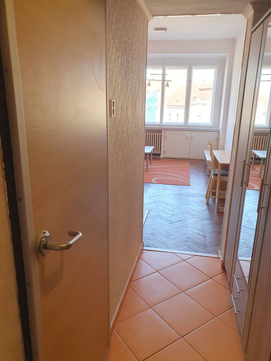 Pronájem bytu 1+kk 28 m², Svatoslavova, Praha, Praha Pronájem bytu 1+kk 28 m², Svatoslavova, Praha, Praha