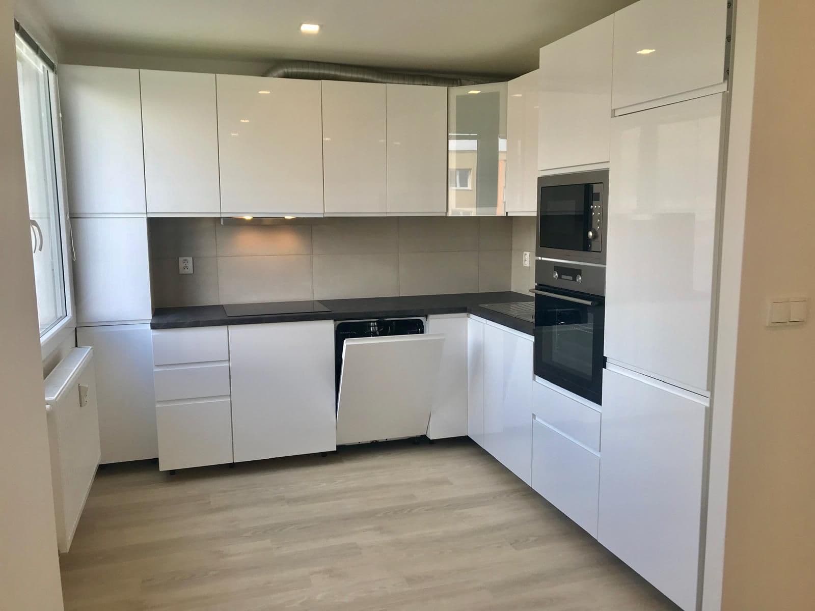 Pronájem bytu 3+kk 57 m², Litevská, Kladno, Středočeský kraj Pronájem bytu 3+kk 57 m², Litevská, Kladno, Středočeský kraj