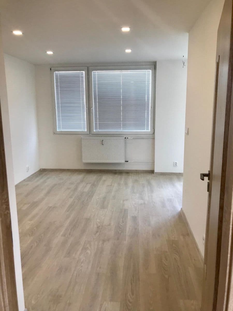 Pronájem bytu 3+kk 57 m², Litevská, Kladno, Středočeský kraj Pronájem bytu 3+kk 57 m², Litevská, Kladno, Středočeský kraj