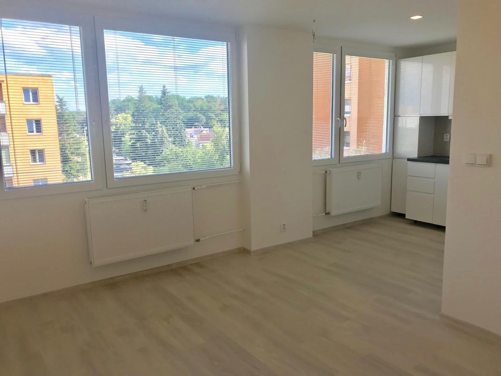 Pronájem bytu 3+kk 57 m², Litevská, Kladno, Středočeský kraj Pronájem bytu 3+kk 57 m², Litevská, Kladno, Středočeský kraj