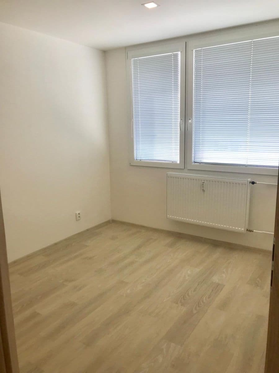 Pronájem bytu 3+kk 57 m², Litevská, Kladno, Středočeský kraj Pronájem bytu 3+kk 57 m², Litevská, Kladno, Středočeský kraj
