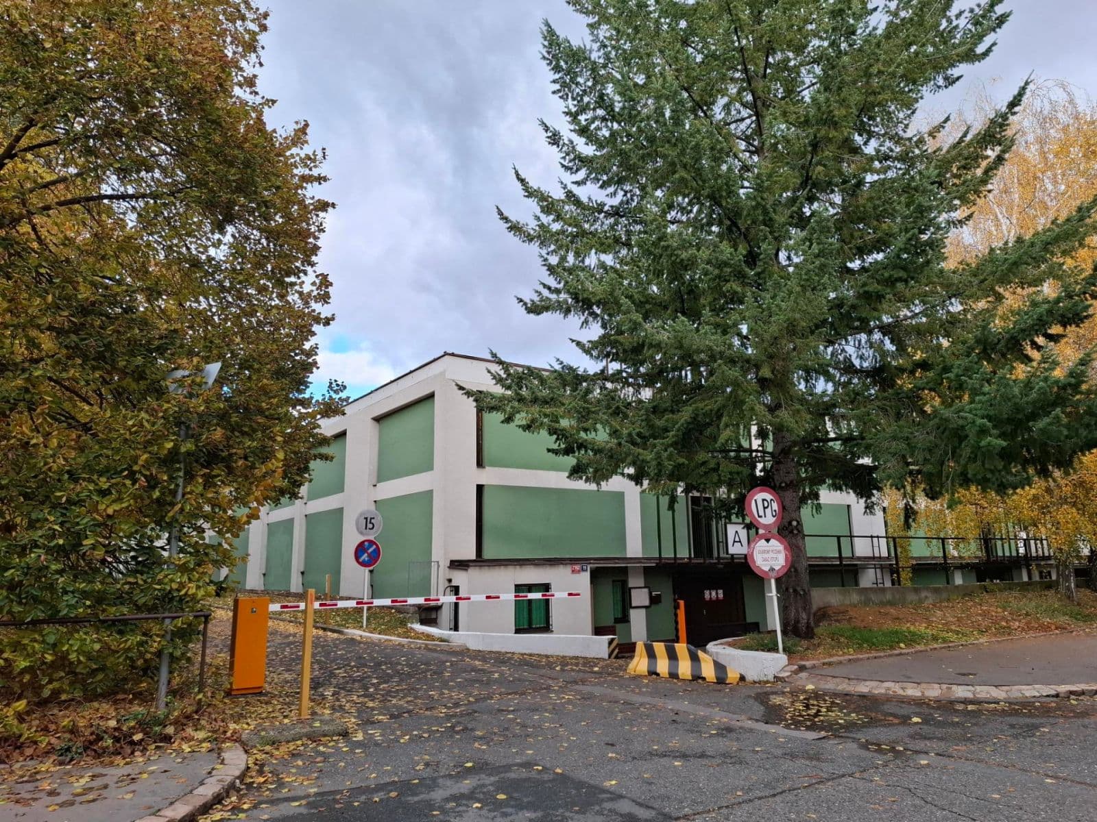 Pronájem garáže 18 m², Praha, Praha Pronájem garáže 18 m², Praha, Praha