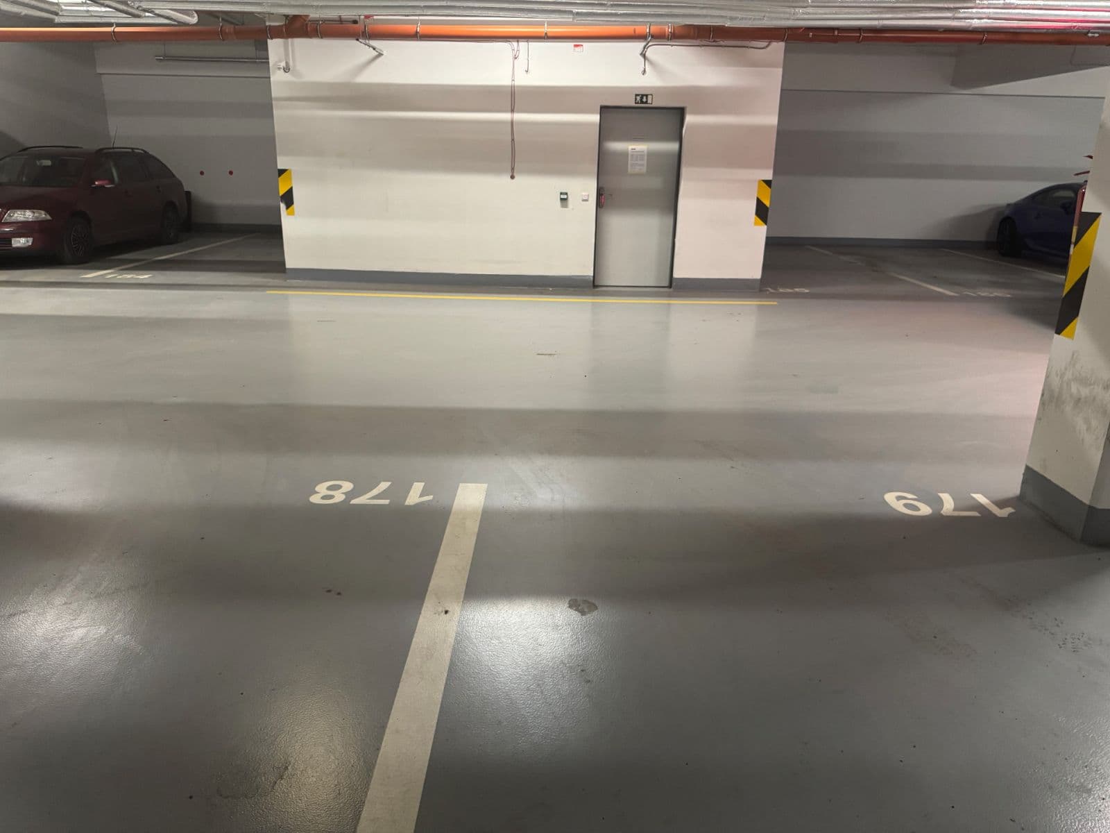 Prodej garáže 31 m², Březenská, Praha, Praha Prodej garáže 31 m², Březenská, Praha, Praha