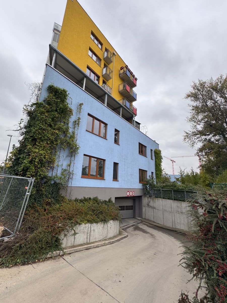 Prodej garáže 31 m², Březenská, Praha, Praha Prodej garáže 31 m², Březenská, Praha, Praha