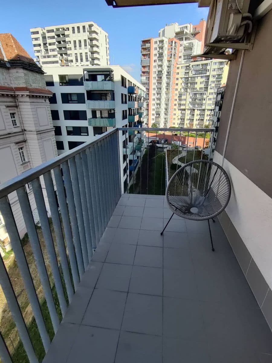 Pronájem bytu 2+1 53 m², Jégého, Ružinov, Bratislavský kraj Pronájem bytu 2+1 53 m², Jégého, Ružinov, Bratislavský kraj