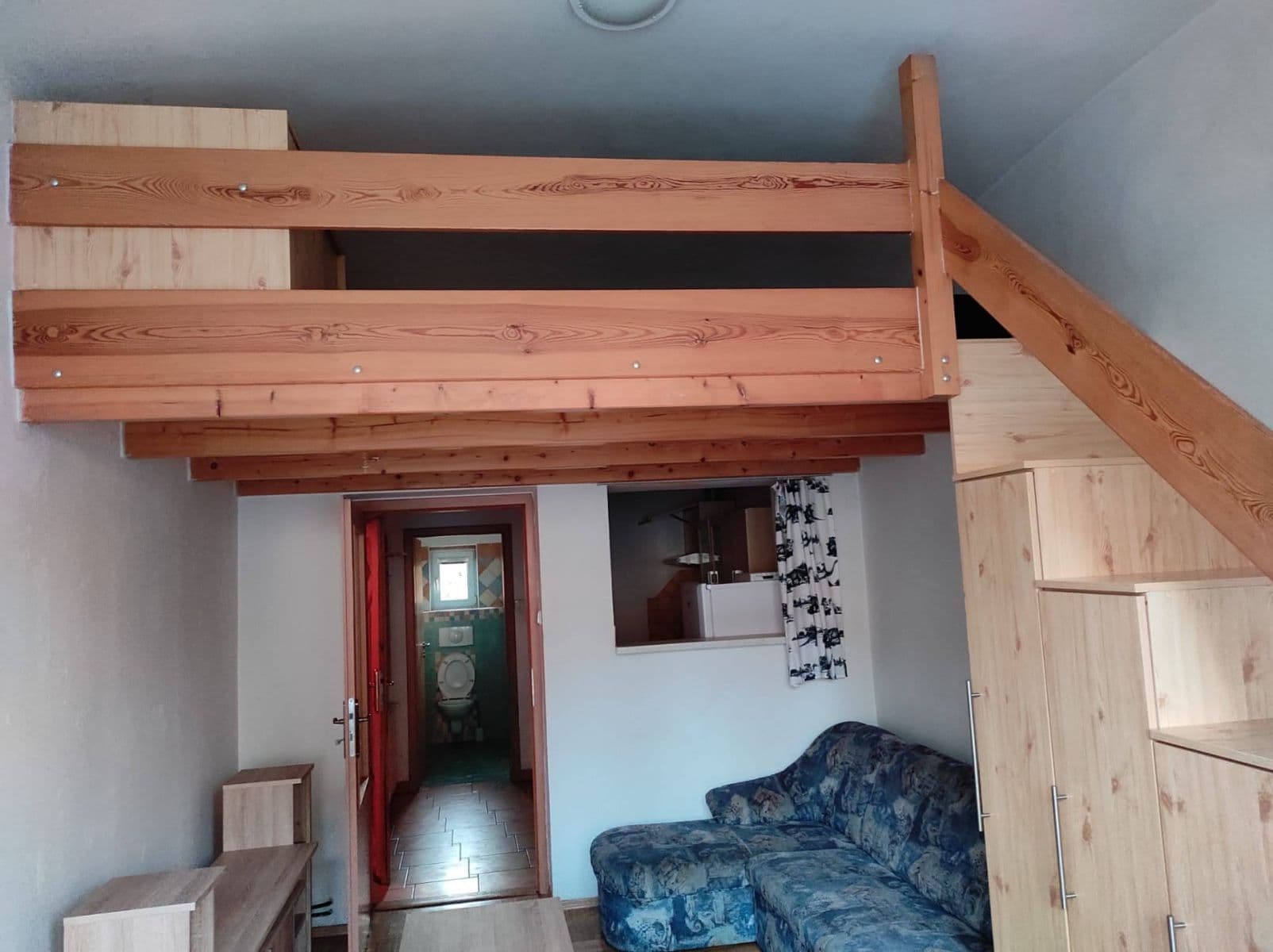 Pronájem bytu 1+kk 35 m², Králova výšina, Ústí nad Labem, Ústecký kraj Pronájem bytu 1+kk 35 m², Králova výšina, Ústí nad Labem, Ústecký kraj