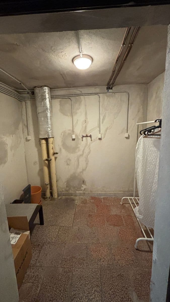 Pronájem nebytového prostoru 5 m², Kobližná, Brno, Jihomoravský kraj Pronájem nebytového prostoru 5 m², Kobližná, Brno, Jihomoravský kraj