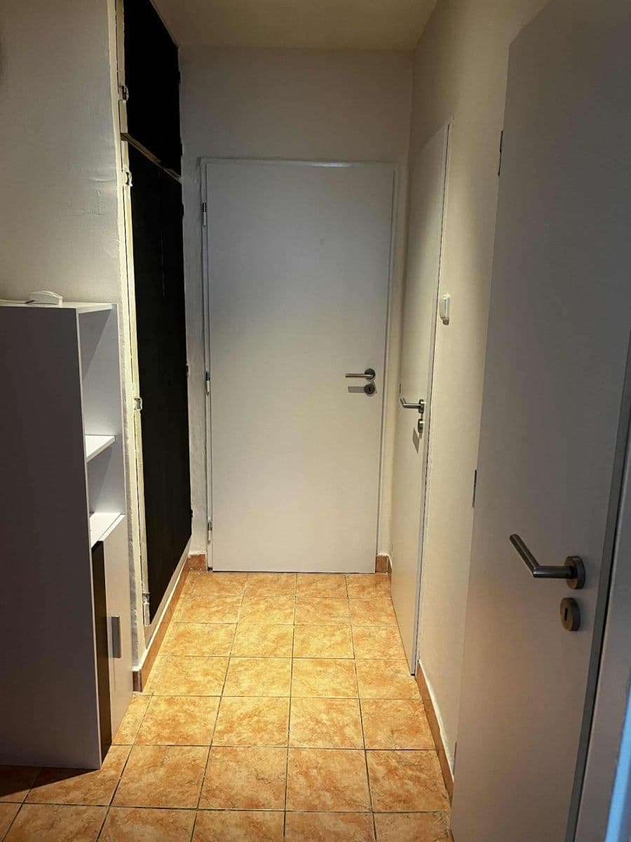 Pronájem bytu 3+1 55 m², Hrusická, Praha, Praha Pronájem bytu 3+1 55 m², Hrusická, Praha, Praha