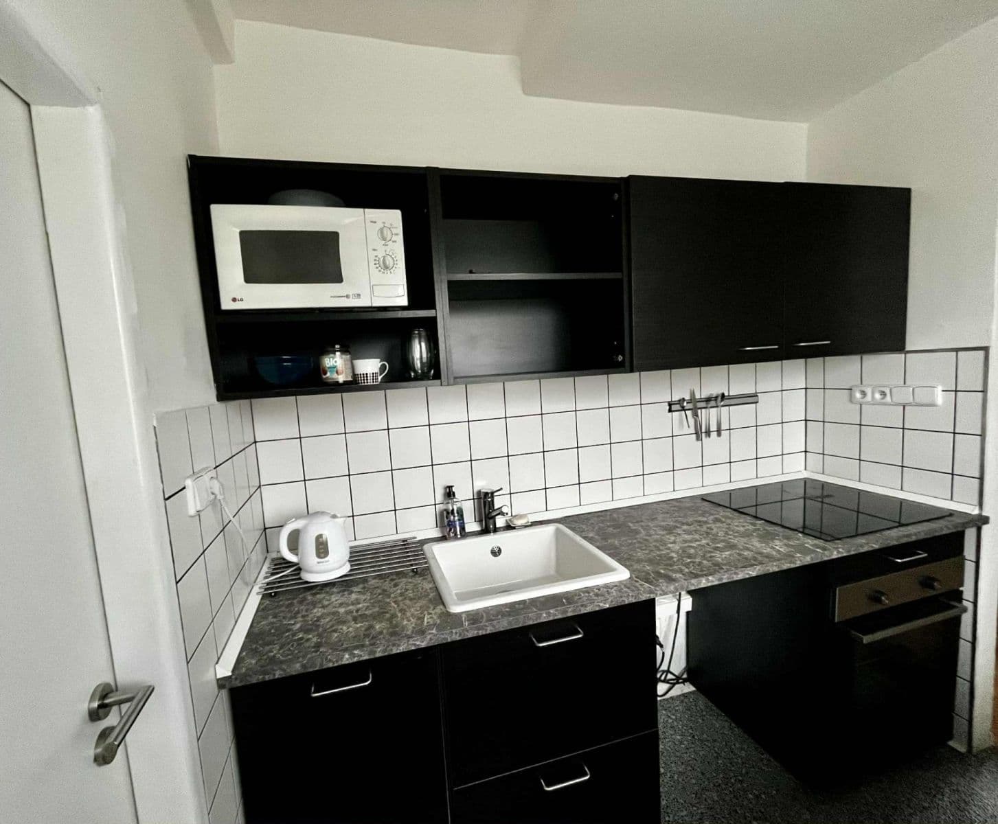 Pronájem bytu 3+1 55 m², Hrusická, Praha, Praha Pronájem bytu 3+1 55 m², Hrusická, Praha, Praha