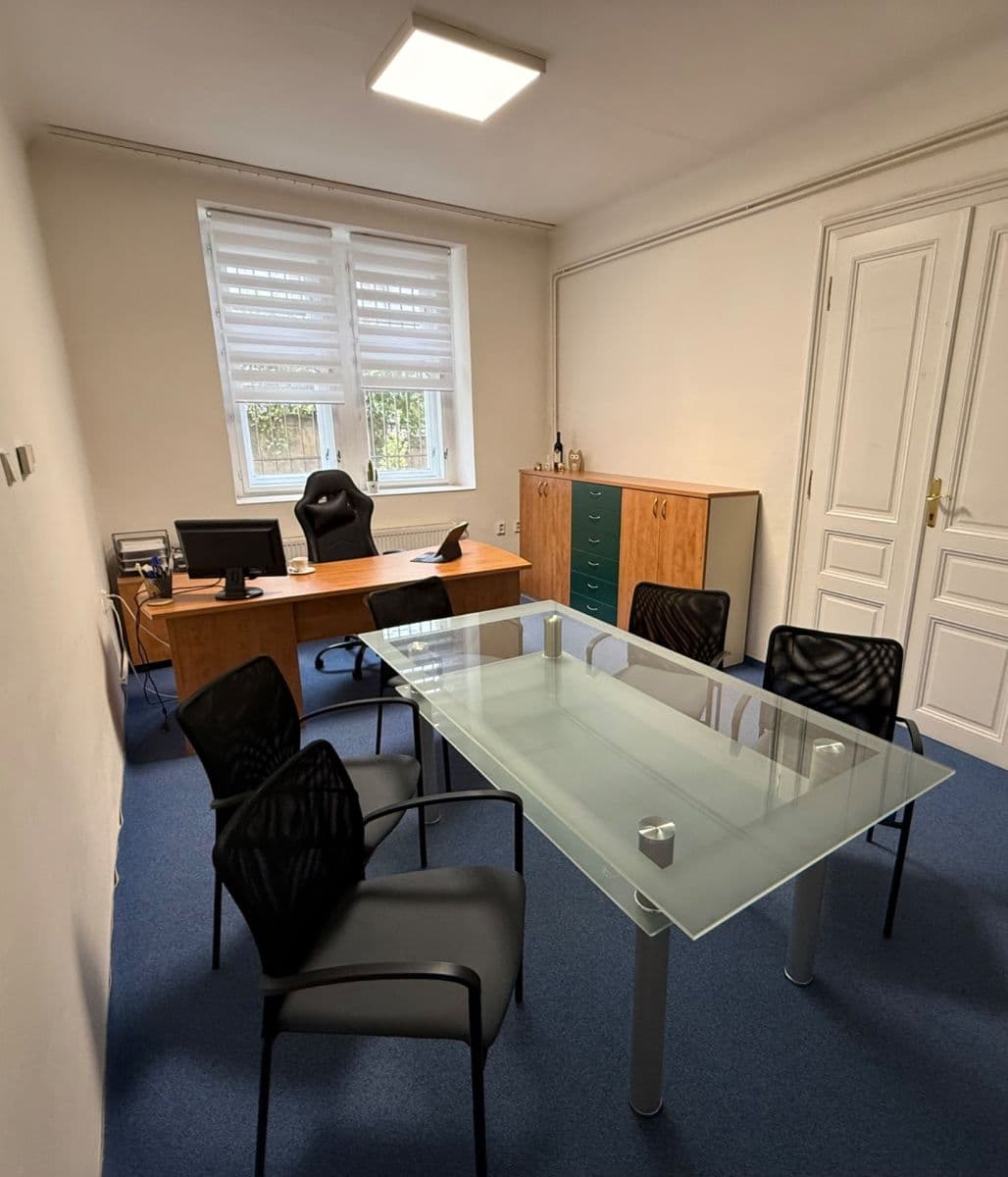 Pronájem kanceláře 130 m², Gorazdova, Brno, Jihomoravský kraj Pronájem kanceláře 130 m², Gorazdova, Brno, Jihomoravský kraj