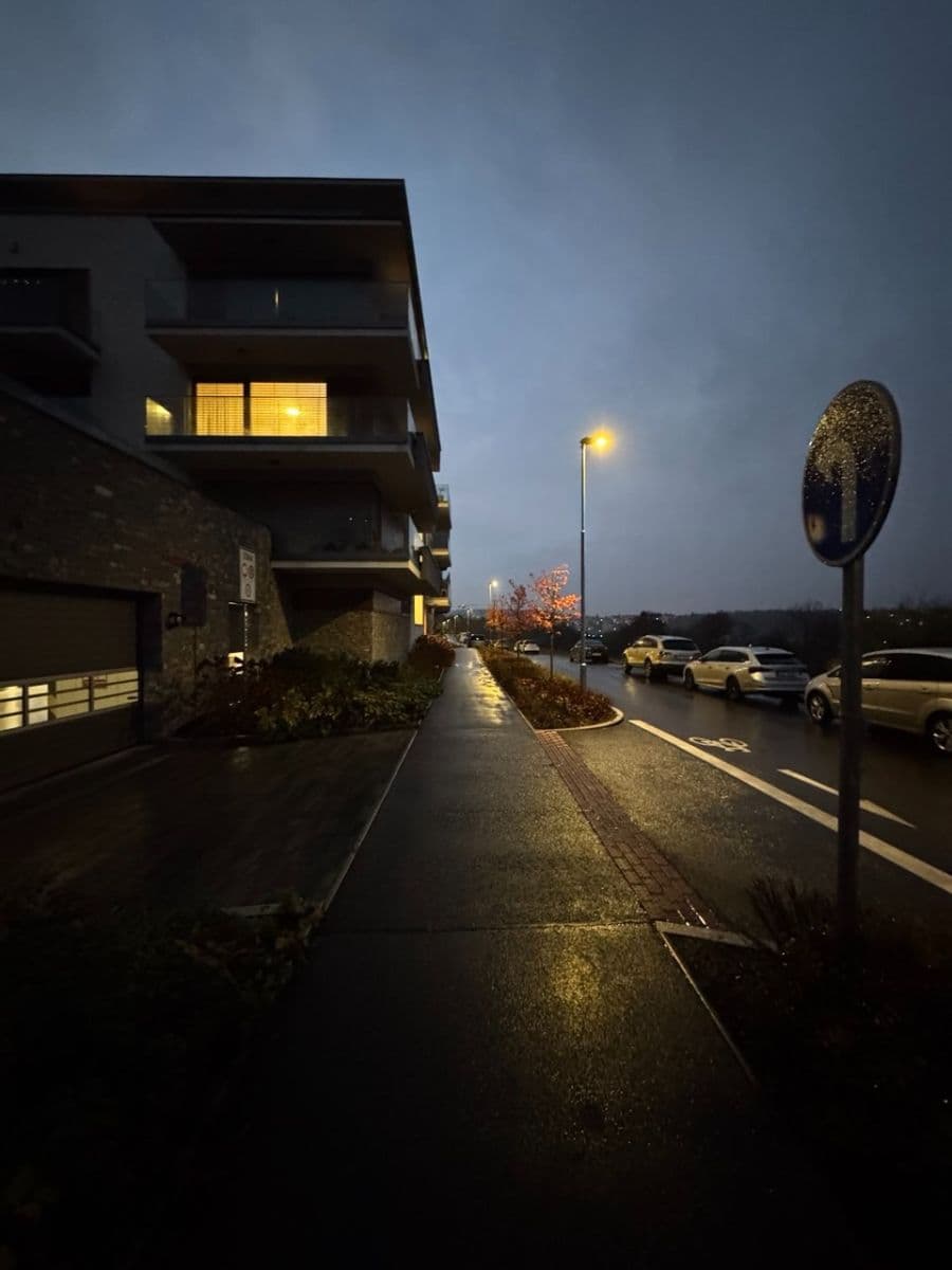 Pronájem garáže 12 m², Lučištníků, Praha, Praha Pronájem garáže 12 m², Lučištníků, Praha, Praha