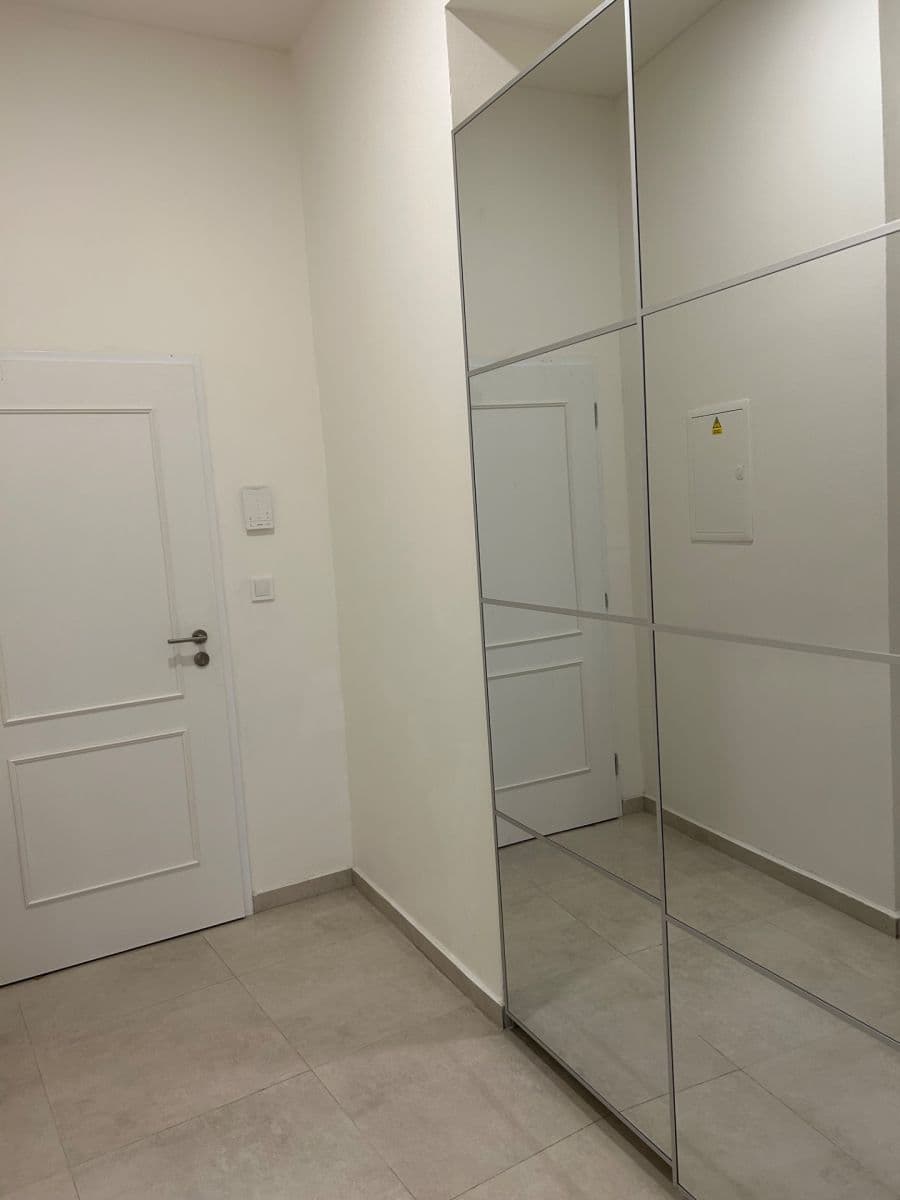 Pronájem bytu 1+kk 26 m², Stárkova, Praha, Praha Pronájem bytu 1+kk 26 m², Stárkova, Praha, Praha