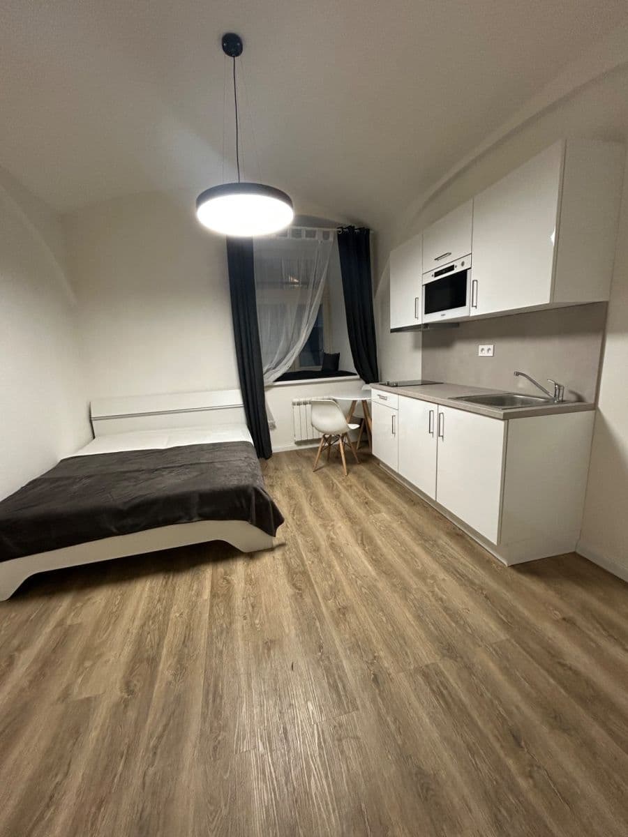Pronájem bytu 1+kk 26 m², Stárkova, Praha, Praha Pronájem bytu 1+kk 26 m², Stárkova, Praha, Praha