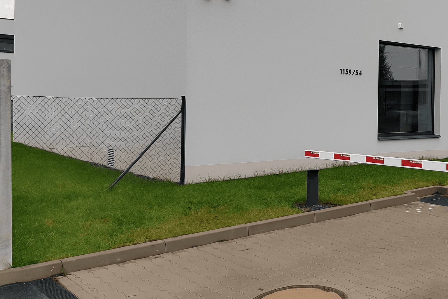 Pronájem garáže 13 m², Kostelecká, Praha, Praha Pronájem garáže 13 m², Kostelecká, Praha, Praha