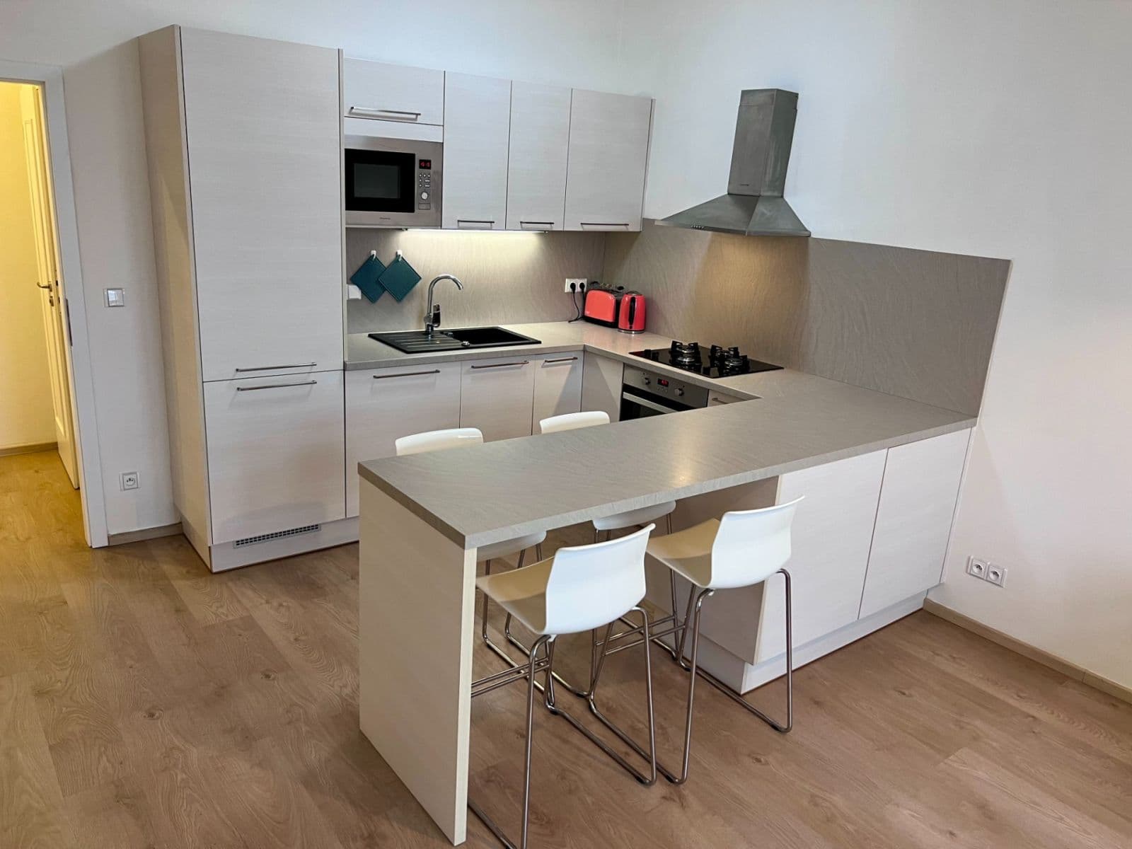 Pronájem bytu 2+kk 45 m², náměstí Jiřího z Lobkovic, Praha, Praha Pronájem bytu 2+kk 45 m², náměstí Jiřího z Lobkovic, Praha, Praha