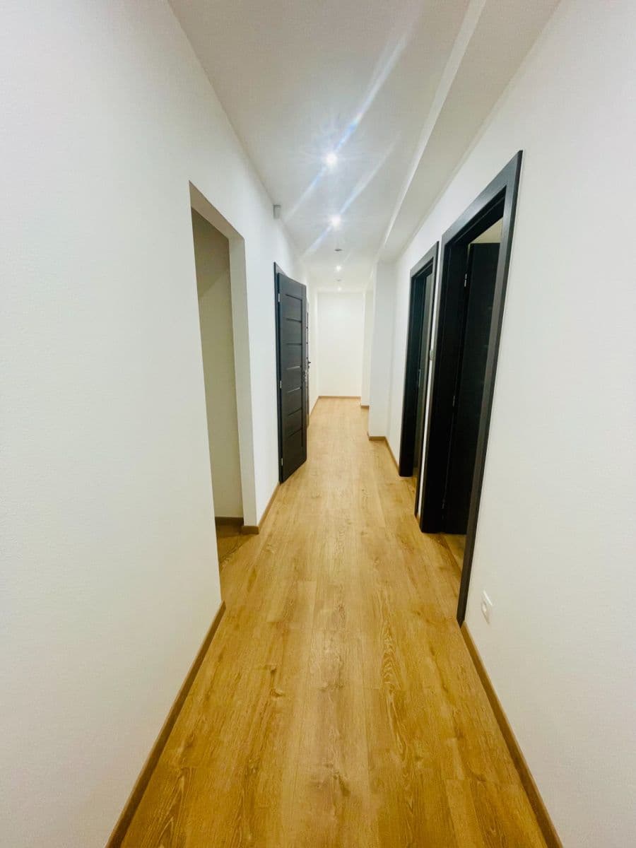 Pronájem bytu 3+1 69 m², Športová, Nové Mesto nad Váhom, Trenčiansky kraj Pronájem bytu 3+1 69 m², Športová, Nové Mesto nad Váhom, Trenčiansky kraj