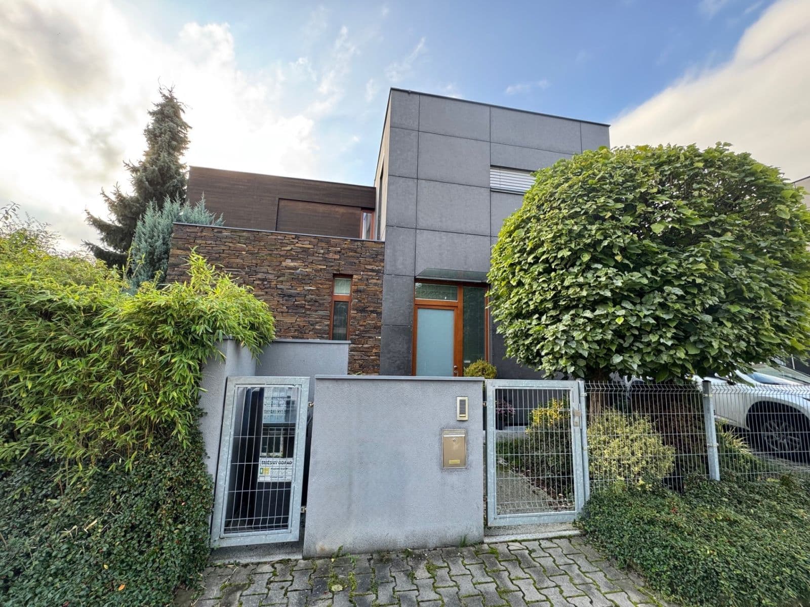 Prodej domu 197 m², pozemek 458 m², U libušské sokolovny, Praha, Praha Prodej domu 197 m², pozemek 458 m², U libušské sokolovny, Praha, Praha