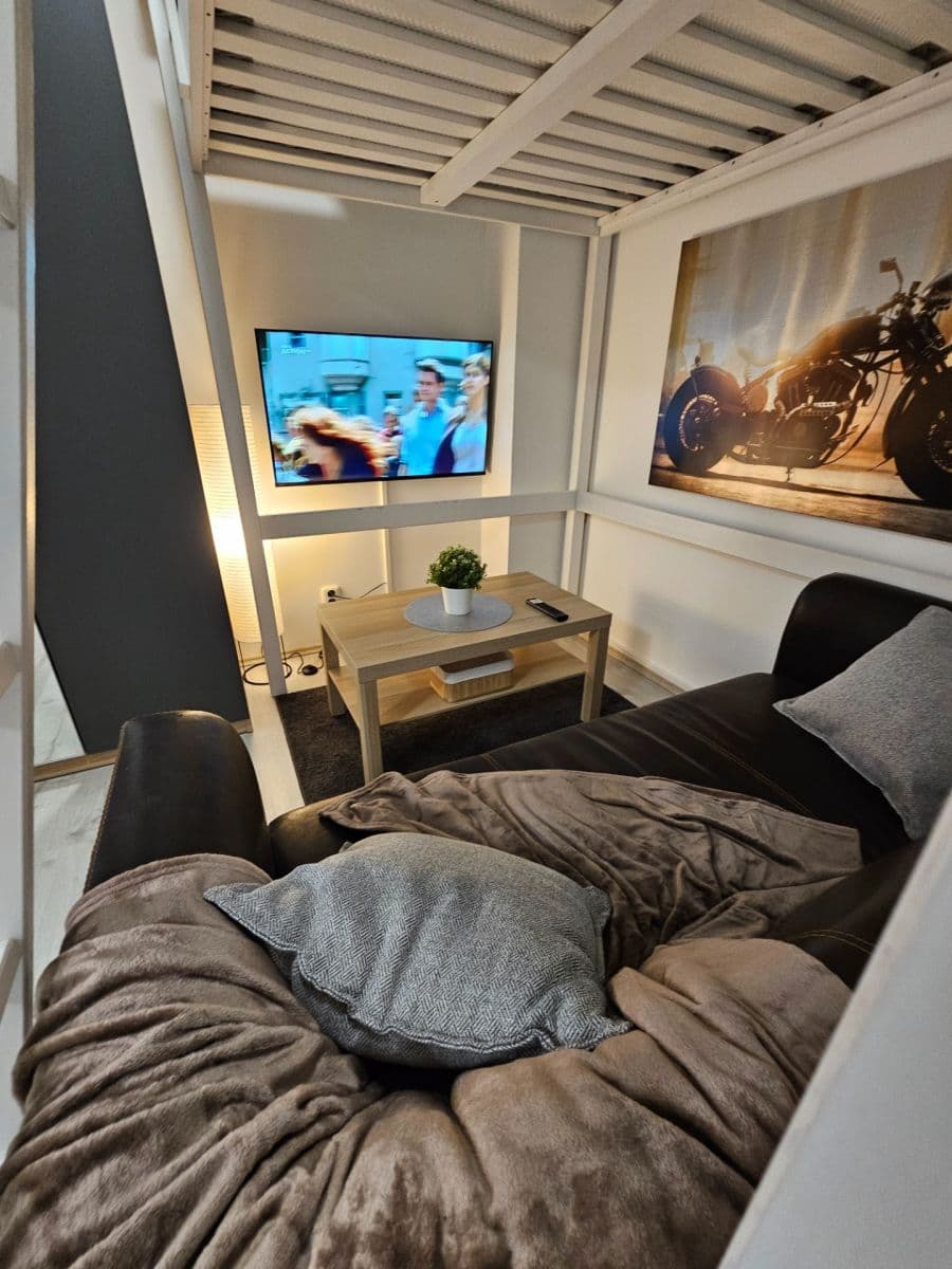 Pronájem bytu 1+kk 24 m², Vrapická, Kladno, Středočeský kraj Pronájem bytu 1+kk 24 m², Vrapická, Kladno, Středočeský kraj