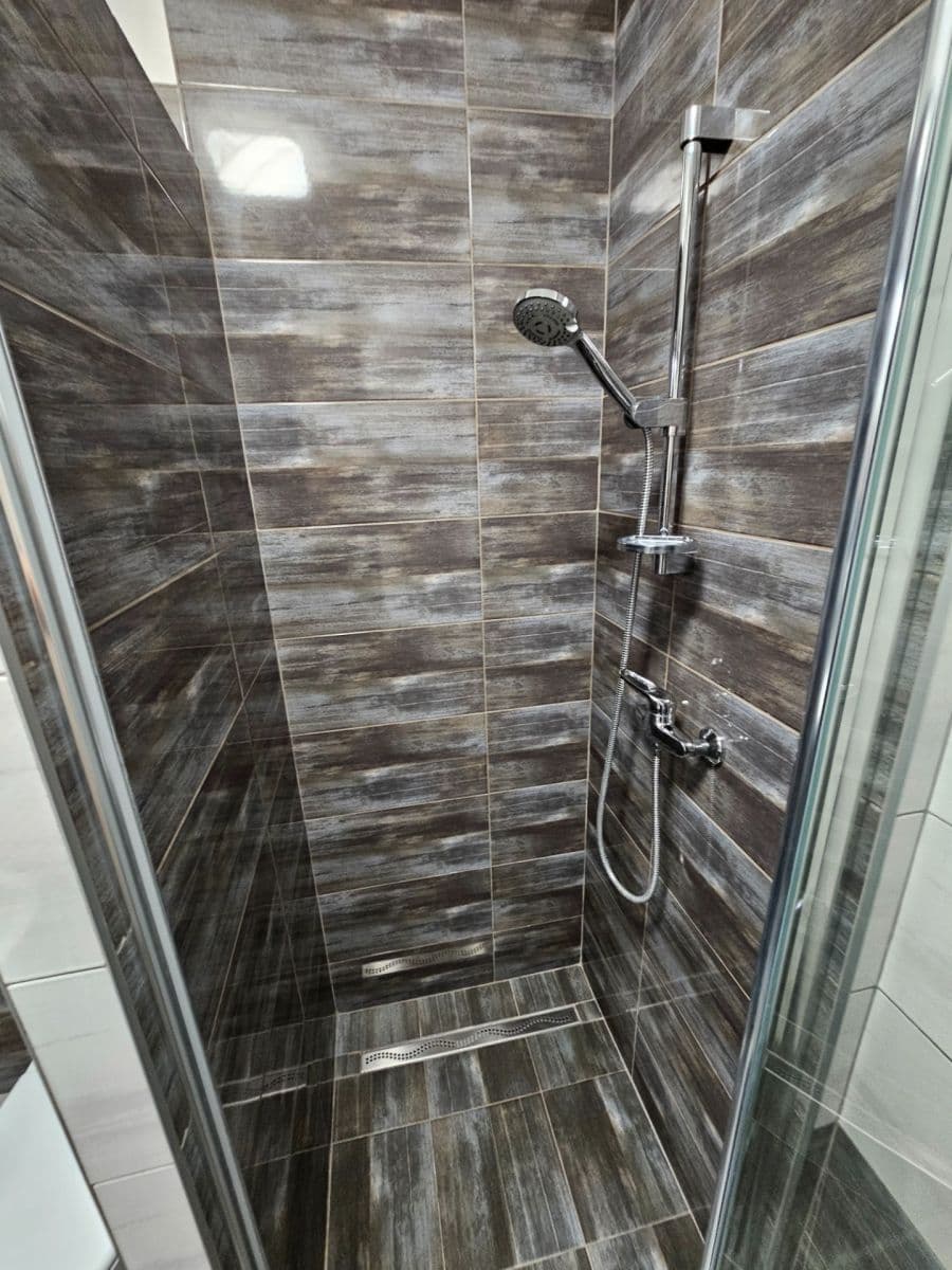 Pronájem bytu 1+kk 24 m², Vrapická, Kladno, Středočeský kraj Pronájem bytu 1+kk 24 m², Vrapická, Kladno, Středočeský kraj