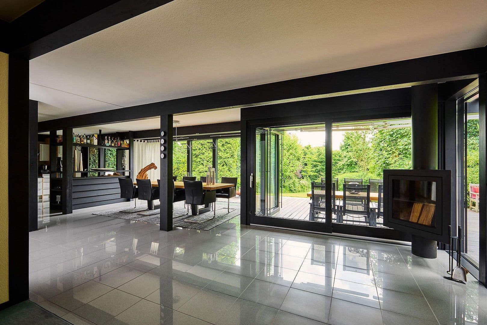 Prodej domu 315 m², pozemek 1.845 m², Detmold, Severní Porýní-Vestfálsko Prodej domu 315 m², pozemek 1.845 m², Detmold, Severní Porýní-Vestfálsko