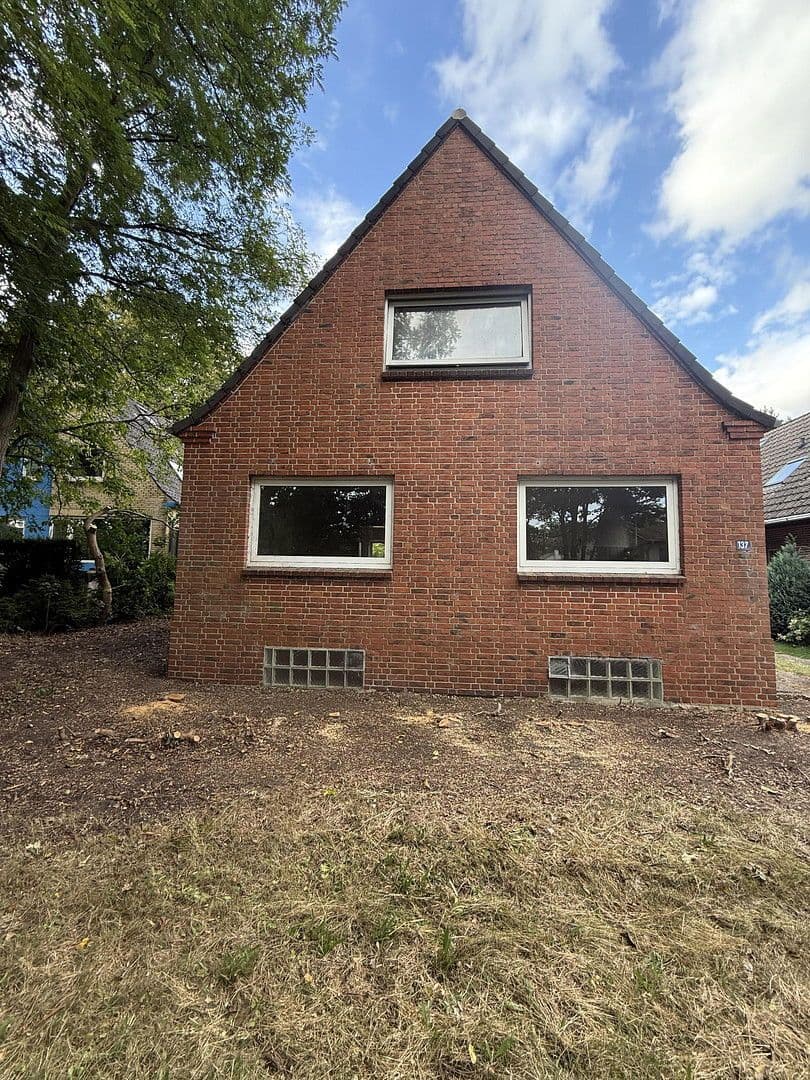 Prodej domu 90 m², pozemek 711 m², Am Ochsenzoll 137, Norderstedt, Šlesvicko-Holštýnsko Prodej domu 90 m², pozemek 711 m², Am Ochsenzoll 137, Norderstedt, Šlesvicko-Holštýnsko