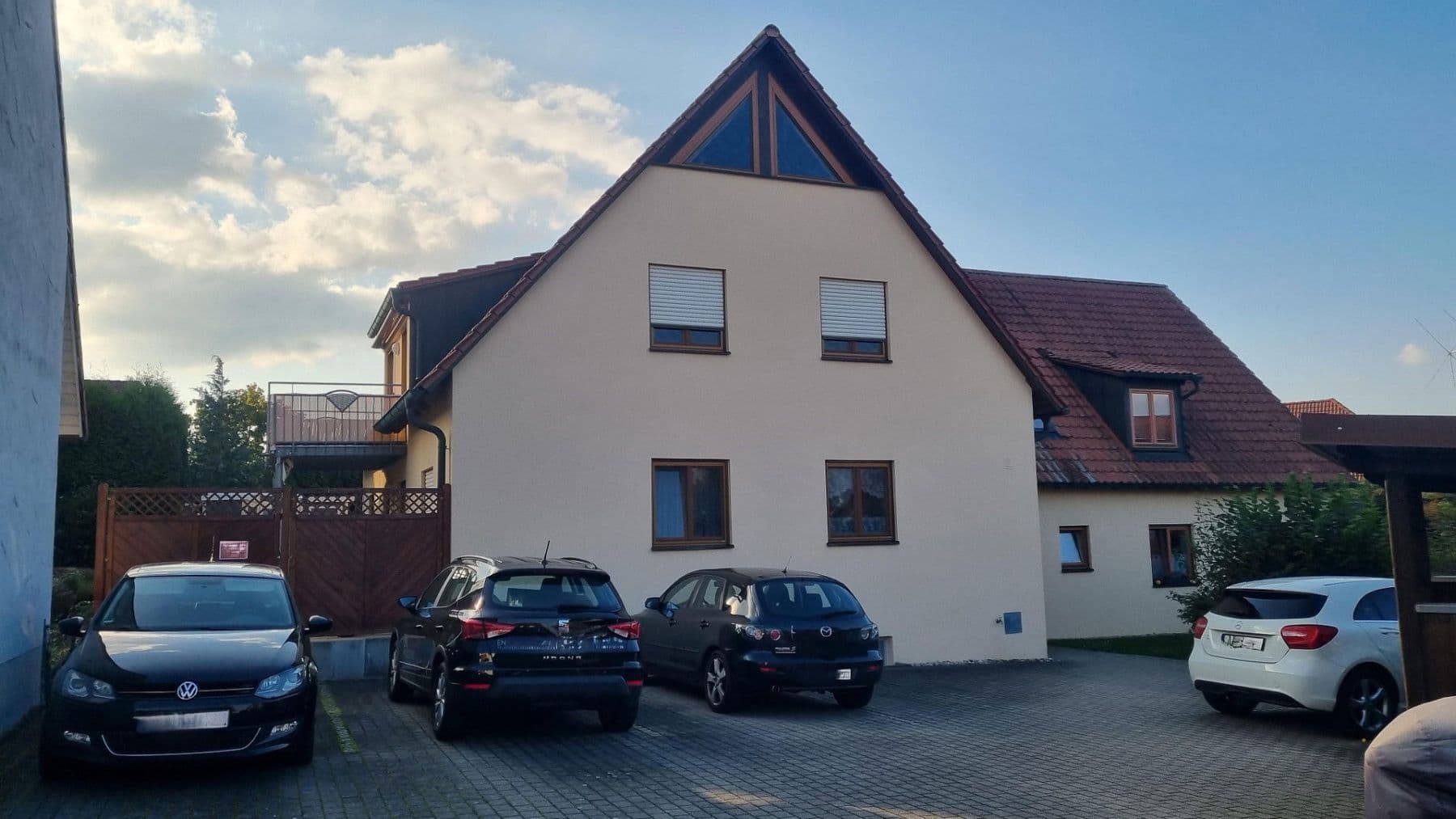 Prodej bytu 5+1 112 m², Adelsdorf, Bavorsko Prodej bytu 5+1 112 m², Adelsdorf, Bavorsko