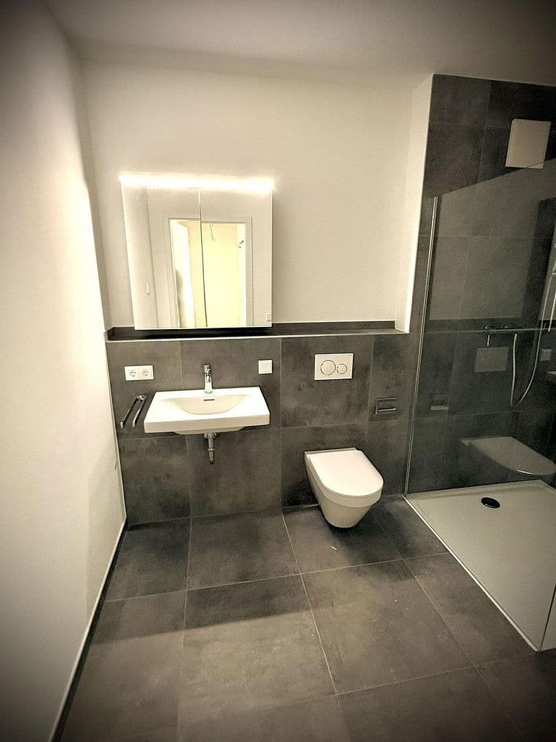 Pronájem bytu 2+1 65 m², Rodenbach, Hessen Pronájem bytu 2+1 65 m², Rodenbach, Hessen