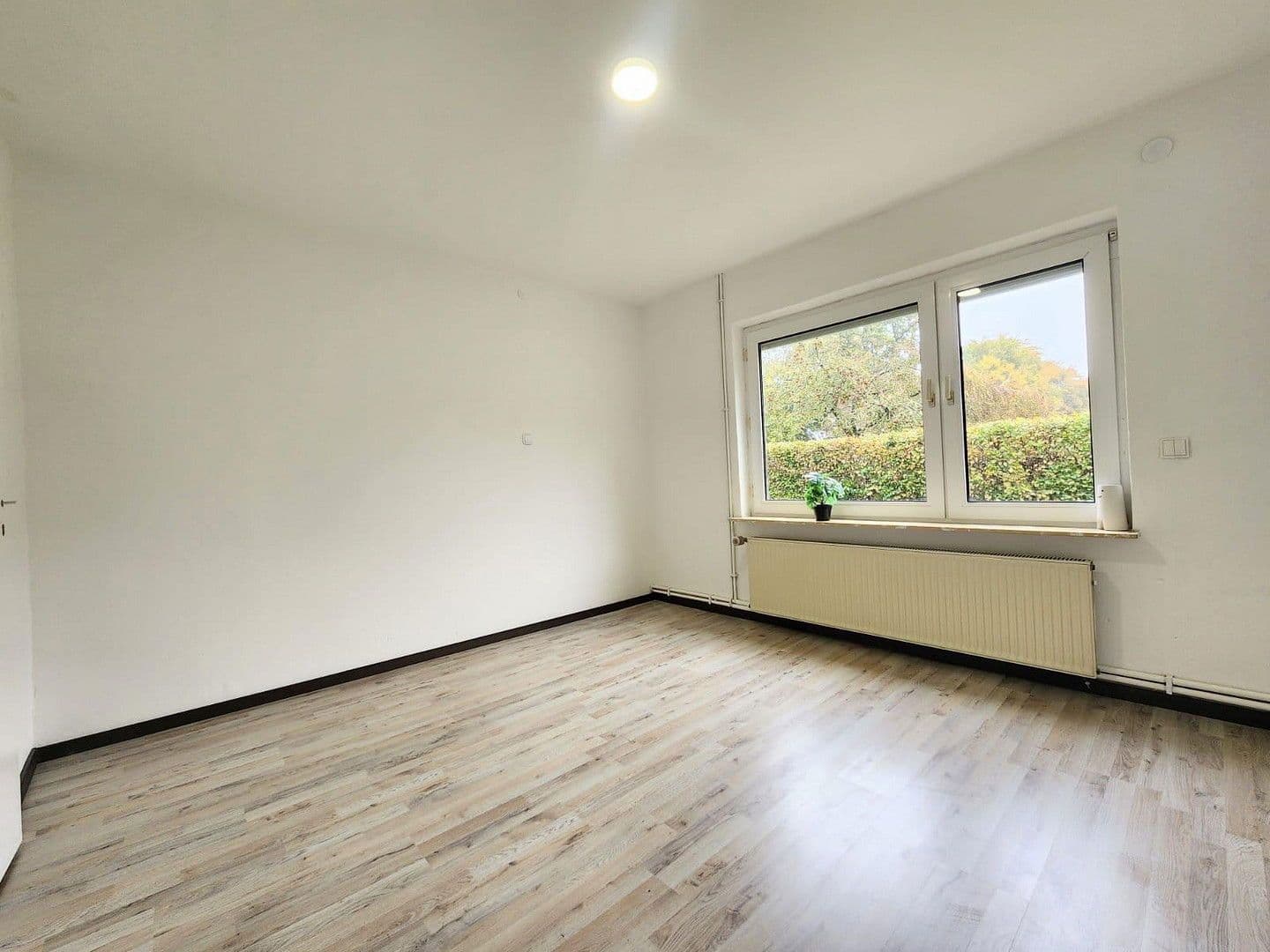 Prodej domu 122 m², pozemek 1.316 m², Aurich, Dolní Sasko Prodej domu 122 m², pozemek 1.316 m², Aurich, Dolní Sasko