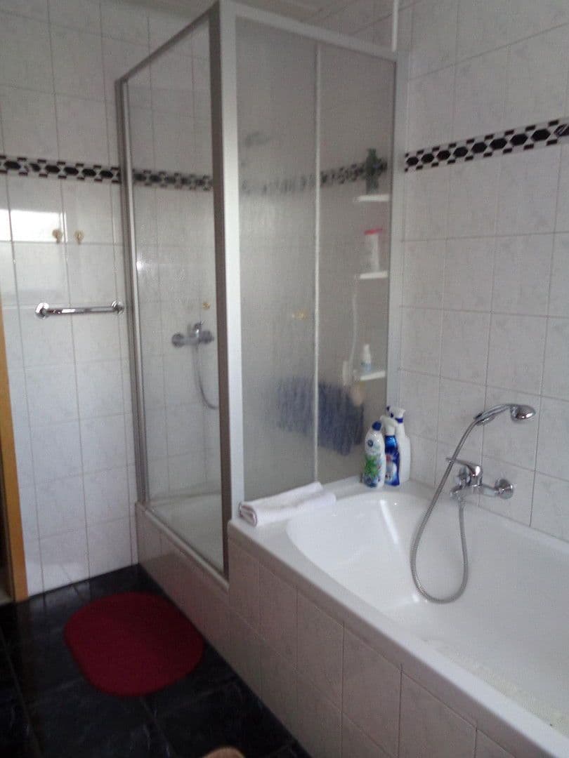 Pronájem bytu 3+1 94 m², Kirchwald, Porýní-Falc Pronájem bytu 3+1 94 m², Kirchwald, Porýní-Falc